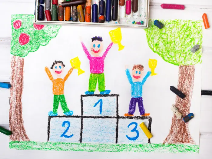 ציור ילדים שמראה דוכן מנצחים (ShutterStock)