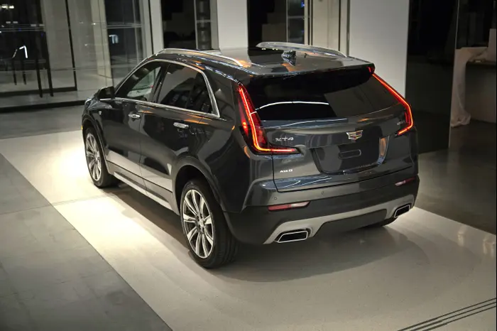 קדילאק XT4 (אתר יצרן , יצרן) קדילאק XT4 (אתר יצרן , יצרן)
