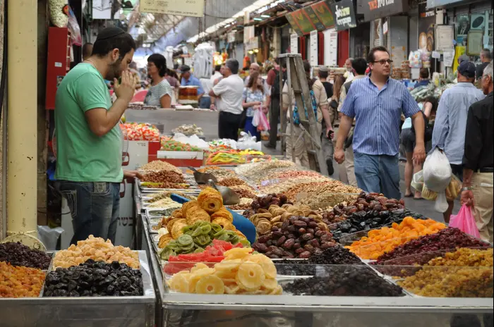 שוק מחנה יהודה (יח"צ , באדיבות יאללה באסטה) שוק מחנה יהודה (יח"צ , באדיבות יאללה באסטה)