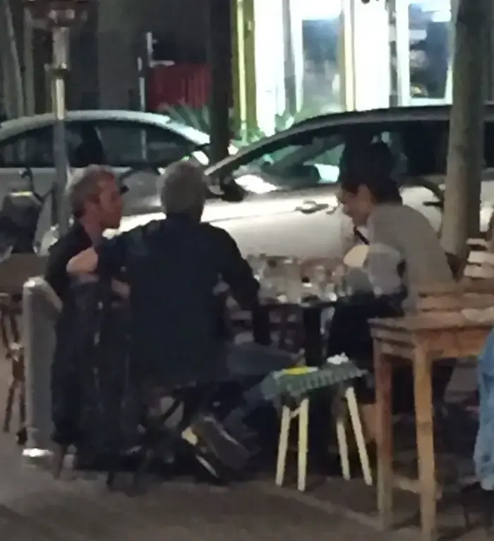 גל גדות וירון ורסנו במסעדת בסטה (מערכת וואלה! NEWS , אור גפן) גל גדות וירון ורסנו במסעדת בסטה (מערכת וואלה! NEWS , אור גפן)