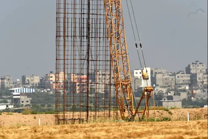 עבודות בגבול רצועת עזה 2 באפריל 2018 (ראובן קסטרו) עבודות בגבול רצועת עזה 2 באפריל 2018 (ראובן קסטרו)