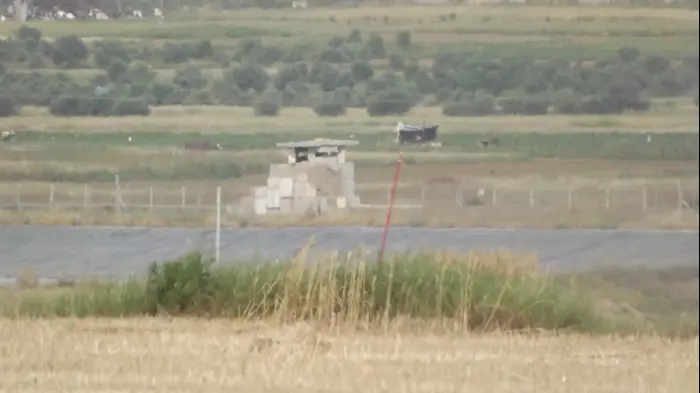 עבודות הקמת המכשול התת-קרקעי בגבול רצועת עזה, 5 באפריל 2018 (אמיר בוחבוט ) עבודות הקמת המכשול התת-קרקעי בגבול רצועת עזה, 5 באפריל 2018 (אמיר בוחבוט )