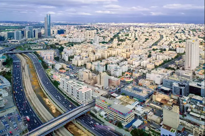 רמת גן, אזור הבורסה, מזרח תל אביב, נתיבי איילון (ShutterStock)