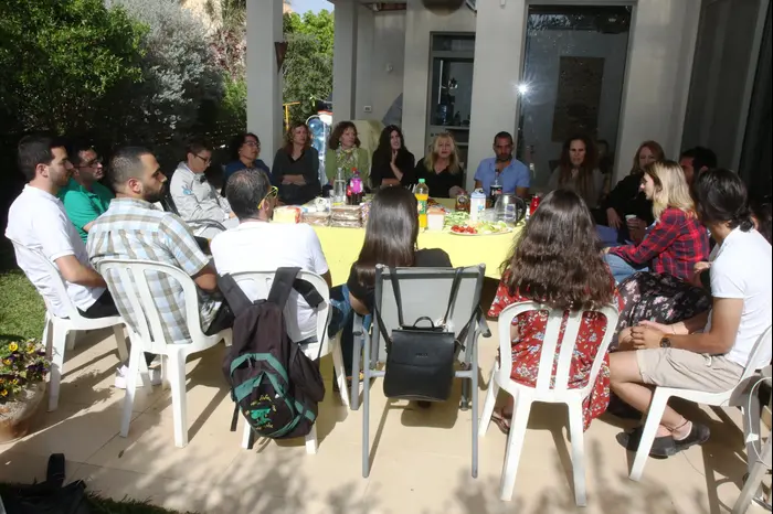 מפגש האחים שלנו (שלומי גבאי) מפגש האחים שלנו (שלומי גבאי)