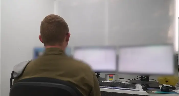 צה"ל מציג: המעבדה הטכנולוגית שמאתרת מנהרות (דובר צה"ל) צה"ל מציג: המעבדה הטכנולוגית שמאתרת מנהרות (דובר צה"ל)