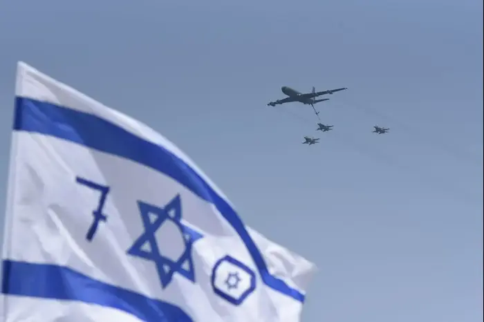 מטס יום העצמאות, תל אביב, 19 באפריל 2018 (ראובן קסטרו) מטס יום העצמאות, תל אביב, 19 באפריל 2018 (ראובן קסטרו)