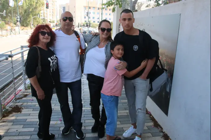 ברק שמיר (ניר פקין) ברק שמיר (ניר פקין)