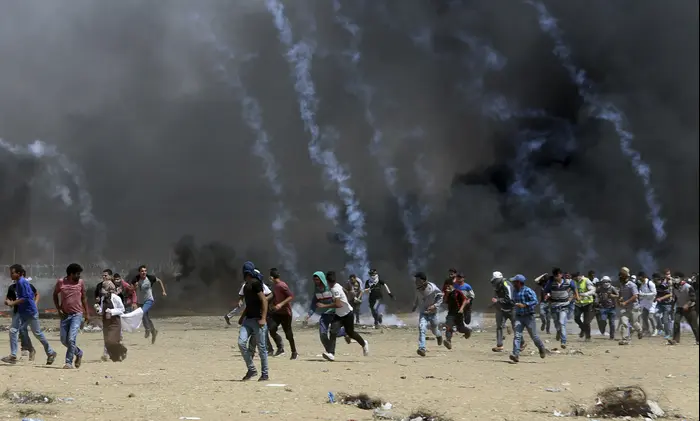 הפגנות בגבול רצועת עזה, 11 במאי 2018 (AP) הפגנות בגבול רצועת עזה, 11 במאי 2018 (AP)