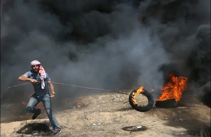 הפגנות בגבול רצועת עזה, 11 במאי 2018 (רויטרס) הפגנות בגבול רצועת עזה, 11 במאי 2018 (רויטרס)