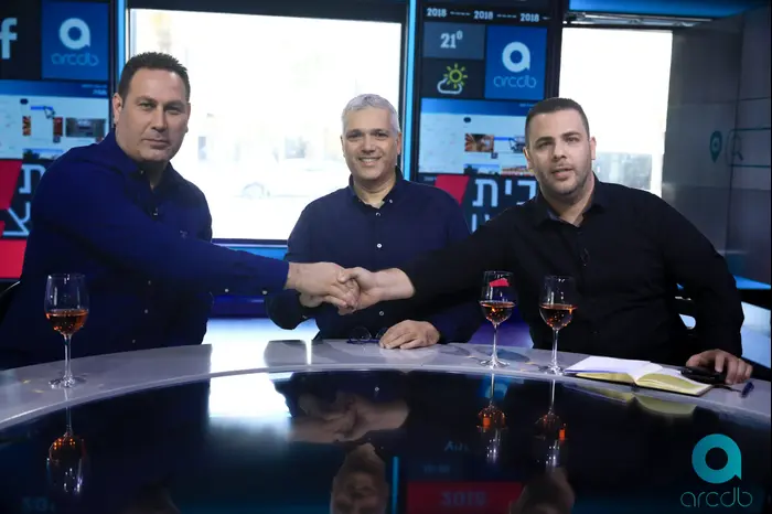 ד"ר אלי מזרחי, אלעד גרגיר, הבעלים של ARCDB עם גיא גודס (ראובן קסטרו) ד"ר אלי מזרחי, אלעד גרגיר, הבעלים של ARCDB עם גיא גודס (ראובן קסטרו)