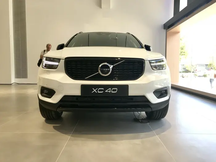 וולוו XC40 בישראל (ניר בן טובים , קינן כהן)