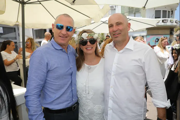 אייל קשדן מדי אשכנזי (רפי דלויה)