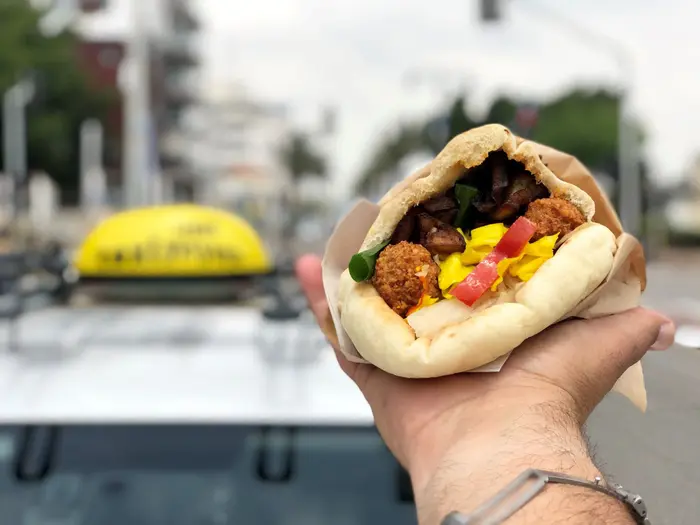מלך הפלאפל (קובי רובין) מלך הפלאפל (קובי רובין)