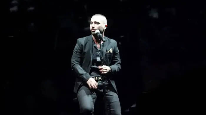 עומר אדם בסמי עופר (יח"צ , אלדד אלוני) עומר אדם בסמי עופר (יח"צ , אלדד אלוני)