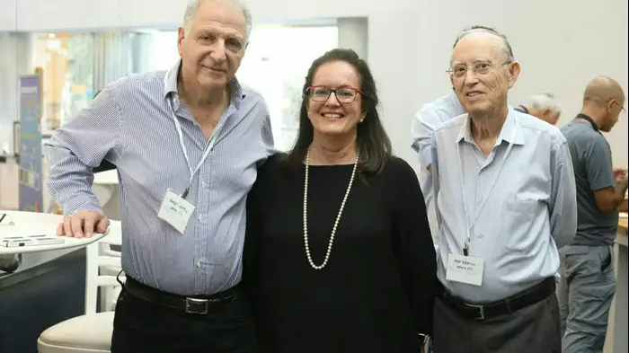 יעקב קופ, ליה לאור, ליאון רקאנטי (יח"צ , אפי שמח) יעקב קופ, ליה לאור, ליאון רקאנטי (יח"צ , אפי שמח)
