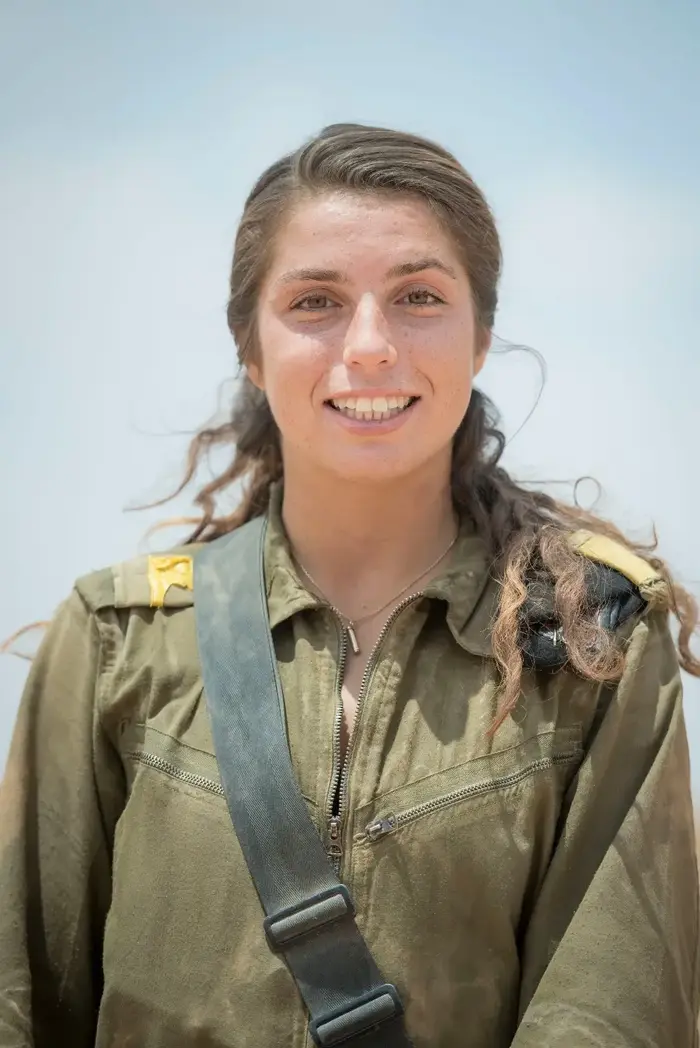 פיילוט לוחמות בשריון (דובר צה"ל) פיילוט לוחמות בשריון (דובר צה"ל)