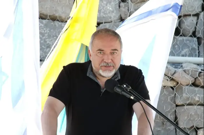 סיור של שר הביטחון, אביגדור ליברמן ברמת הגולן 10 ביולי 2018 (שלומי גבאי) סיור של שר הביטחון, אביגדור ליברמן ברמת הגולן 10 ביולי 2018 (שלומי גבאי)