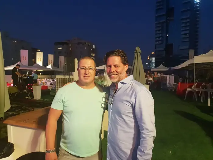 זאב יוכלמן וחיליק שיאון (יח"צ , רונית מטיאס)