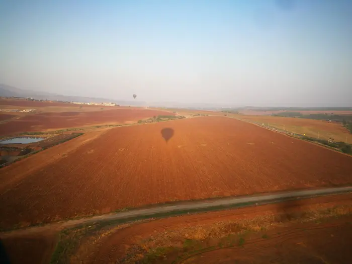 כדור פורח בעמק חרוד (מערכת וואלה! NEWS , לירן מוסלי) כדור פורח בעמק חרוד (מערכת וואלה! NEWS , לירן מוסלי)