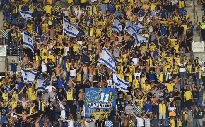 אוהדי מכבי תל אביב (ברני ארדוב) אוהדי מכבי תל אביב (ברני ארדוב)