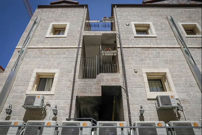 בניין מלון שנשרף בירושלים ב-27 ביולי 2018 (נועם מושקוביץ) בניין מלון שנשרף בירושלים ב-27 ביולי 2018 (נועם מושקוביץ)