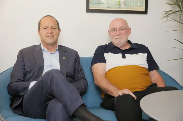 שלמה אשכול וניר ברקת (יח"צ , רונן חורש) שלמה אשכול וניר ברקת (יח"צ , רונן חורש)
