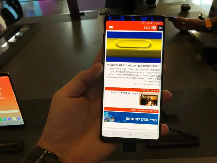 השקת נוט 9 של סמסונג (מערכת וואלה! NEWS , מייקי לוי) השקת נוט 9 של סמסונג (מערכת וואלה! NEWS , מייקי לוי)