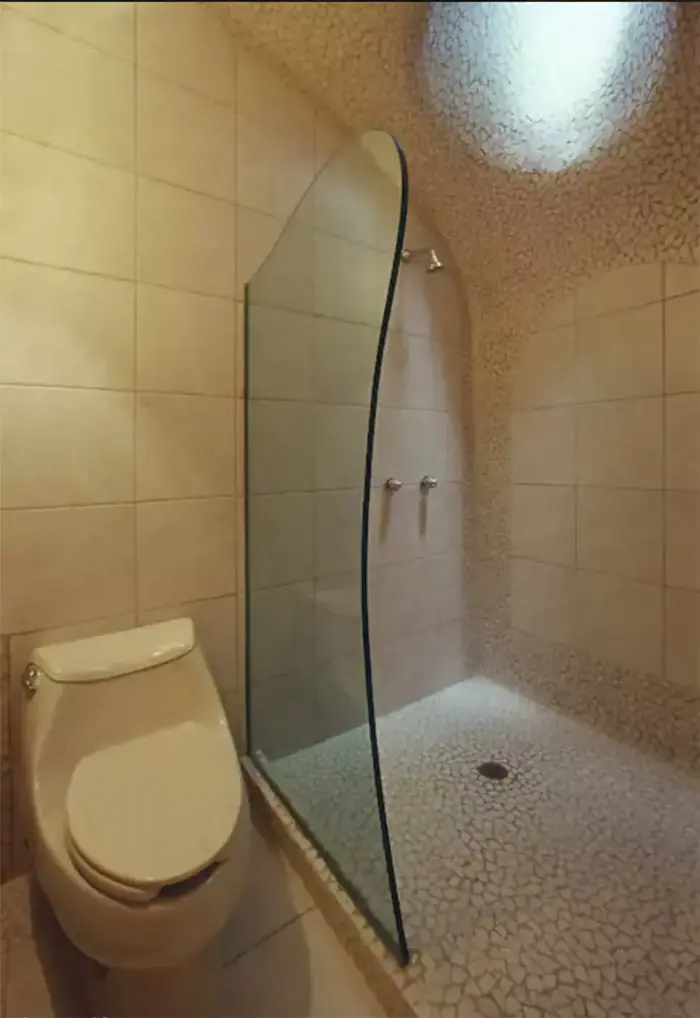 airbnb בצורת נחש (יח"צ , airbnb)