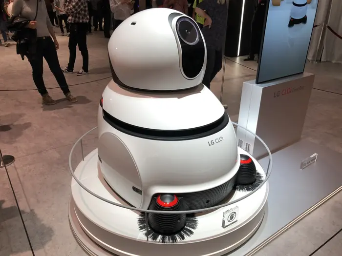 רובוטים LG IFA 2018 (מערכת וואלה! NEWS , מייקי לוי) רובוטים LG IFA 2018 (מערכת וואלה! NEWS , מייקי לוי)
