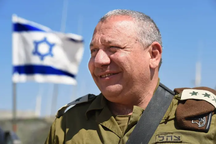 הרמטכ"ל גדי איזנקוט בראיון לוואלה NEWS! במהלך תרגיל הגיס הצפוני (ראובן קסטרו) הרמטכ"ל גדי איזנקוט בראיון לוואלה NEWS! במהלך תרגיל הגיס הצפוני (ראובן קסטרו)
