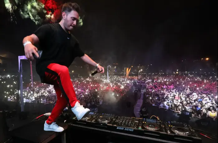 די ג'יי מרטין גריקס (יח"צ , סיון וסאן פרג') די ג'יי מרטין גריקס (יח"צ , סיון וסאן פרג')