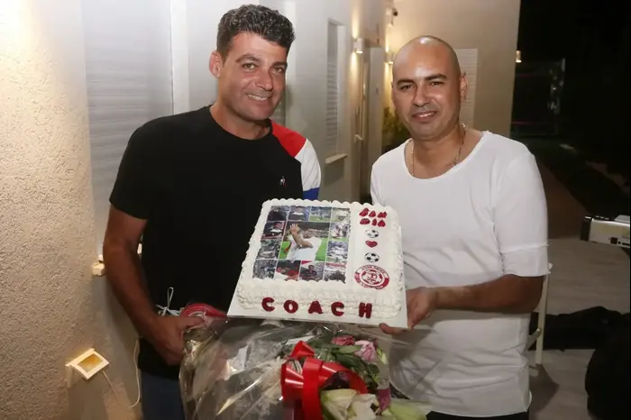ניסו אביטן מאמן הפועל חדרה חוגג יום הולדת (אתר רשמי , אתר רשמי הפועל חדרה)