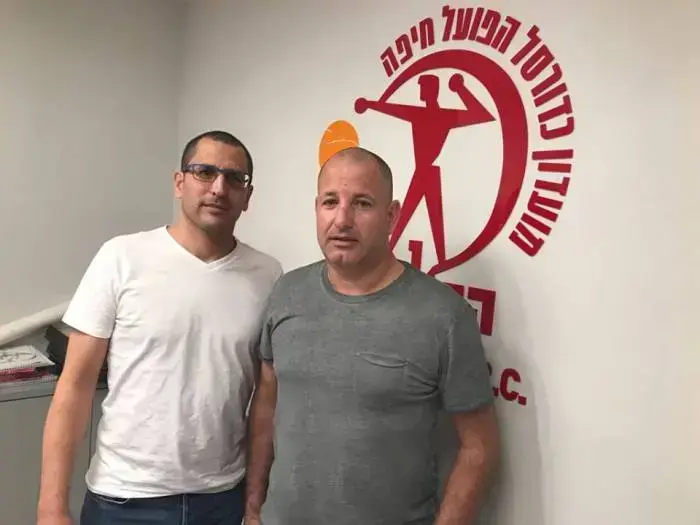 נתי כהן, יובל רוסמן, הפועל חיפה כדורסל (אתר רשמי , האתר הרשמי של הפועל חיפה כדורסל) נתי כהן, יובל רוסמן, הפועל חיפה כדורסל (אתר רשמי , האתר הרשמי של הפועל חיפה כדורסל)