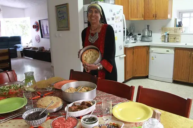 ארוחת הבוקר התימנית של שמחה מדר בערד (מערכת וואלה! NEWS , אורלי גנוסר)