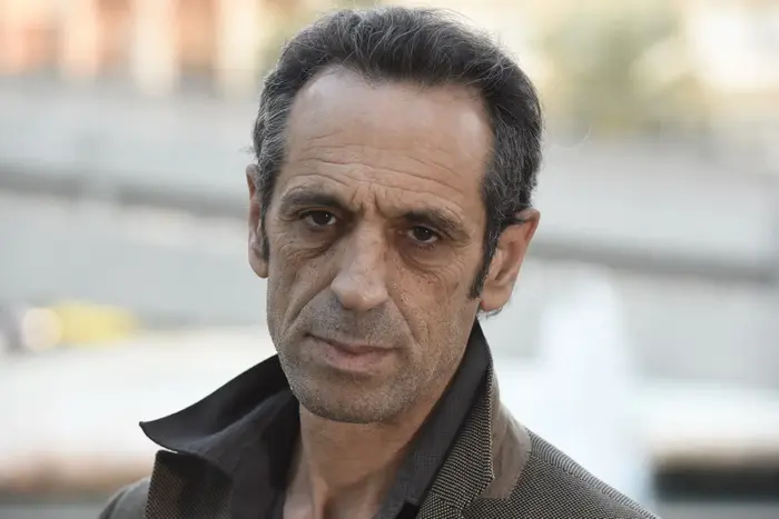 גיל פרנק (ראובן קסטרו) גיל פרנק (ראובן קסטרו)