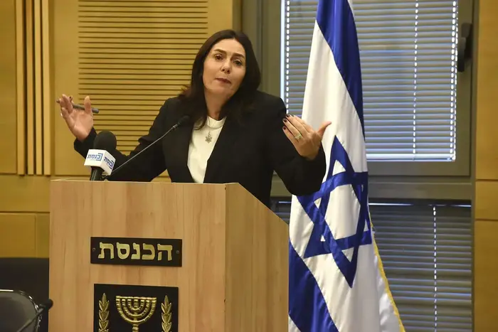 מירי רגב במהלך הצהרה לתקשורת בכנסת, ירושלים 26 בנובמבר 2018 (ראובן קסטרו) מירי רגב במהלך הצהרה לתקשורת בכנסת, ירושלים 26 בנובמבר 2018 (ראובן קסטרו)