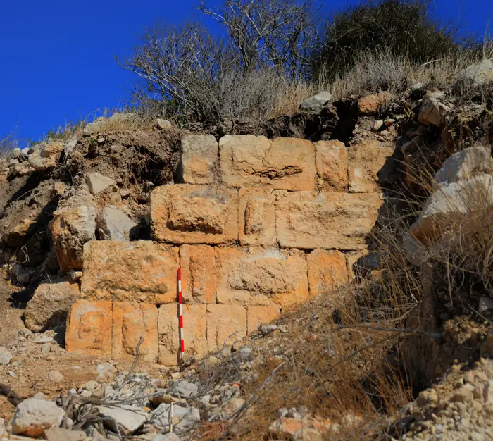 אחד מקירות המגדל החשמונאי במבצר חשמונאי-הרודיאני ליד הרי גופנא (מערכת וואלה! NEWS , יורם הופמן)