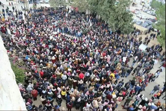 תהלוכה ברמאללה לפיגוע בצומת עפרה, 13.12.2018 (צילום מסך) תהלוכה ברמאללה לפיגוע בצומת עפרה, 13.12.2018 (צילום מסך)