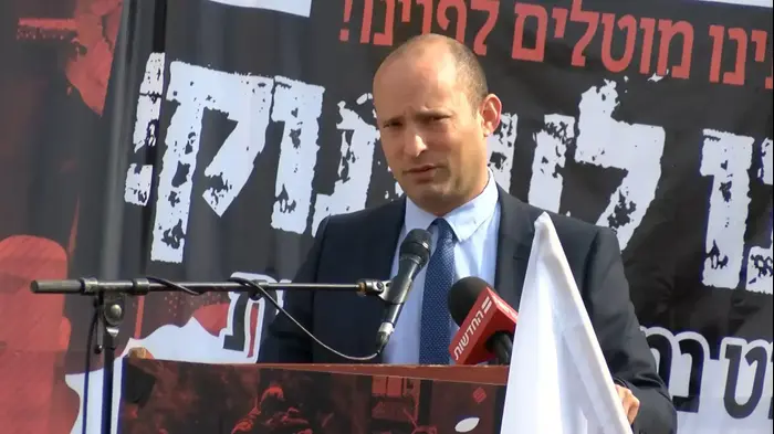 שר החינוך בנט תקף את נתניהו על רקע גל הטרור בגדה (שי מכלוף , צילום: שי מכלוף) שר החינוך בנט תקף את נתניהו על רקע גל הטרור בגדה (שי מכלוף , צילום: שי מכלוף)