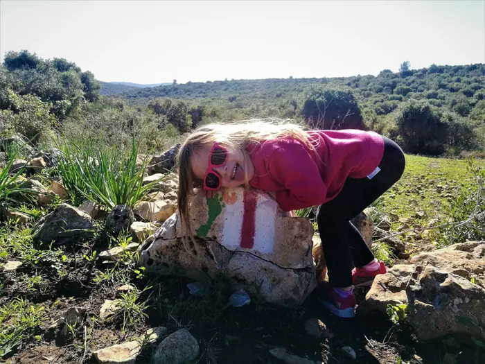 אלונה ריינשטיין שביל רמות מנשה בכרמל (אתר רשמי , זיו ריינשטיין)