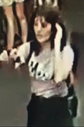 תמונתה האחרונה של איה מסארווה שנרצחה באוסטרליה כפי שנקלטה במצלמות אבטחה, 17 בינואר 2019 (אתר רשמי , משטרת ויקטוריה, אוסטרליה) תמונתה האחרונה של איה מסארווה שנרצחה באוסטרליה כפי שנקלטה במצלמות אבטחה, 17 בינואר 2019 (אתר רשמי , משטרת ויקטוריה, אוסטרליה)