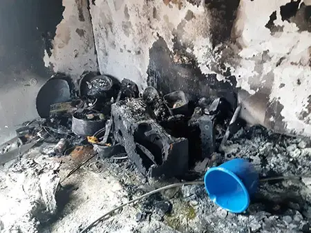 הנזק שנגרם כתוצאה מקטטה בין שתי משפחות בכפר מנדא על רקע תוצאות הבחירות המקומיות שנגררה לאלימות, 28 בינואר 2019 (אתר רשמי , באדיבות panet.co.il) הנזק שנגרם כתוצאה מקטטה בין שתי משפחות בכפר מנדא על רקע תוצאות הבחירות המקומיות שנגררה לאלימות, 28 בינואר 2019 (אתר רשמי , באדיבות panet.co.il)