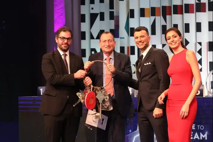 לוסי איוב, אסי עזר, ראש עיריית תל אביב רון חולדאי ודוארה קורדירו, סגן ראש עיריית ליסבון (רפי דלויה) לוסי איוב, אסי עזר, ראש עיריית תל אביב רון חולדאי ודוארה קורדירו, סגן ראש עיריית ליסבון (רפי דלויה)