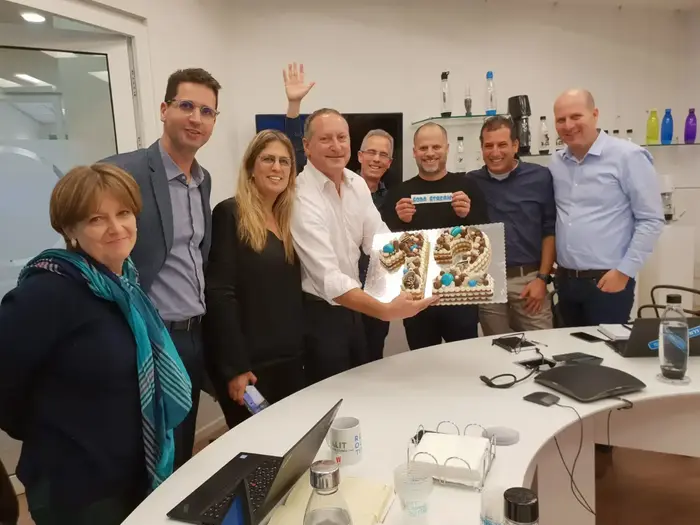 רועי נעמן, עידן זו ארץ , מתי יהב, דני ארדרייך, דניאל בירנבאום, גלית צוקר, אייל שוחט, חווה חיי (יח"צ , מקור שרף) רועי נעמן, עידן זו ארץ , מתי יהב, דני ארדרייך, דניאל בירנבאום, גלית צוקר, אייל שוחט, חווה חיי (יח"צ , מקור שרף)