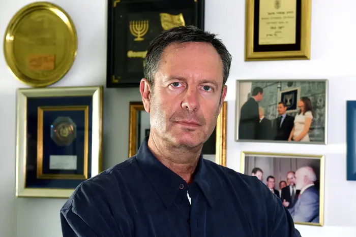 אופיר פינס (ראובן קסטרו)