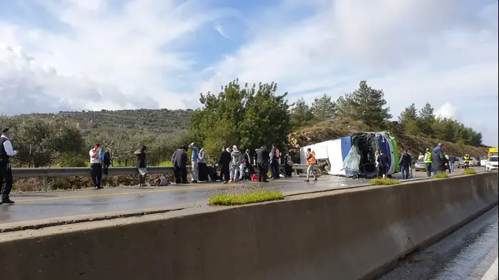 לכודים באוטובוס בצומת בית חורון, 10.2.2019 (יח"צ , mdep)