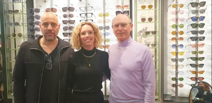 עזרא ואורטל וורובל וארז כהן (יח"צ , רונית מטיאס) עזרא ואורטל וורובל וארז כהן (יח"צ , רונית מטיאס)