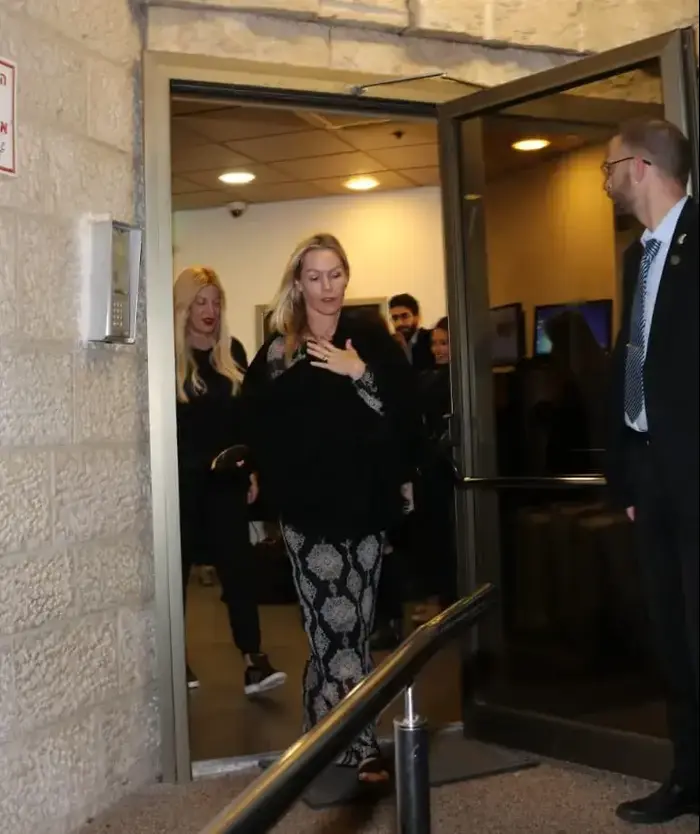ג'ני גראת', טורי ספלינג בנתב"ג (ניר פקין) ג'ני גראת', טורי ספלינג בנתב"ג (ניר פקין)