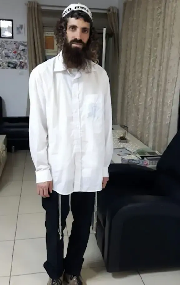 שבוע לאחר מציאת שלד אדם בתוך מערה בנחל דרגה: המכון לרפואה
משפטית השלים את זיהוי עצמותיו של עמרם יוסף בן ה-35 מפ"ת (אתר רשמי) שבוע לאחר מציאת שלד אדם בתוך מערה בנחל דרגה: המכון לרפואה
משפטית השלים את זיהוי עצמותיו של עמרם יוסף בן ה-35 מפ"ת (אתר רשמי)
