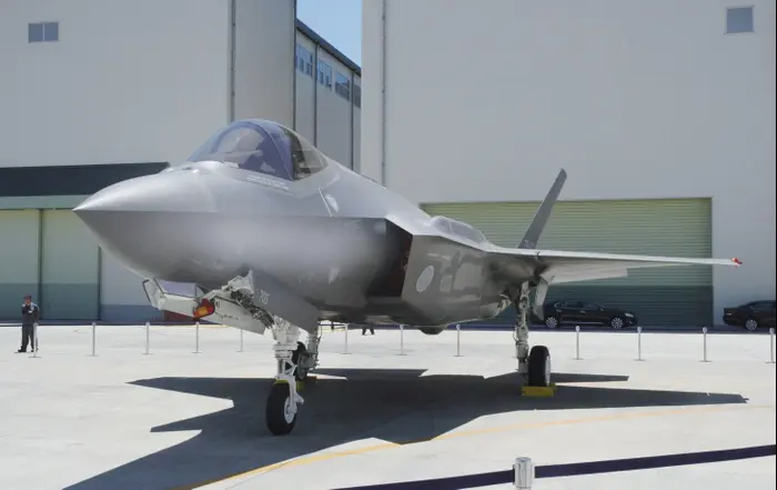 חמקן F-35 של חיל האוויר של יפן, יוני 2017 (רויטרס) חמקן F-35 של חיל האוויר של יפן, יוני 2017 (רויטרס)